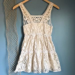 Ultra Pink - vintage rare find - lacey Boho chic